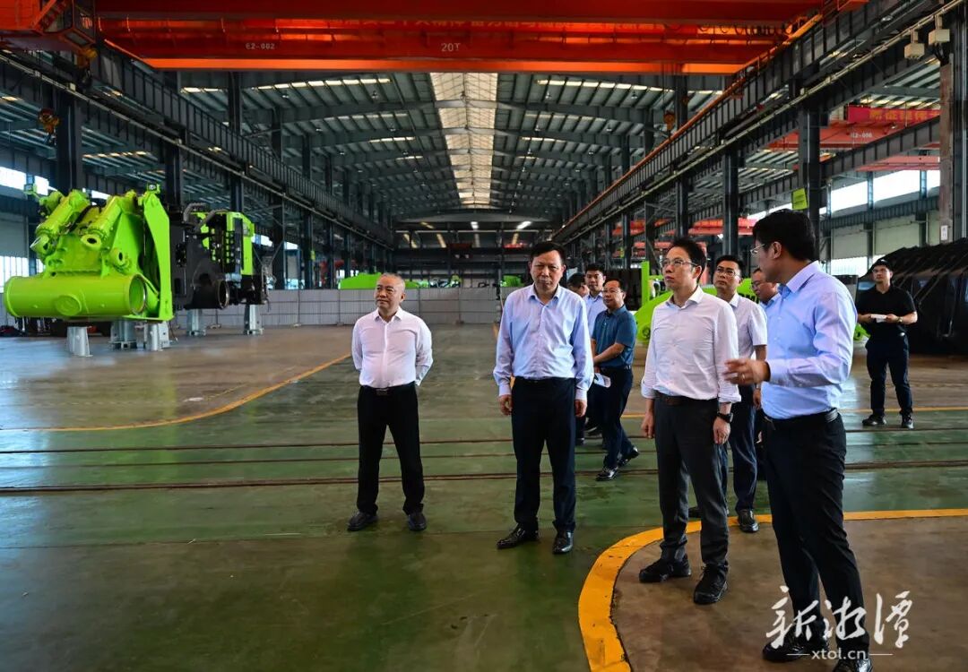 胡贺波在中联重科矿山机械调研