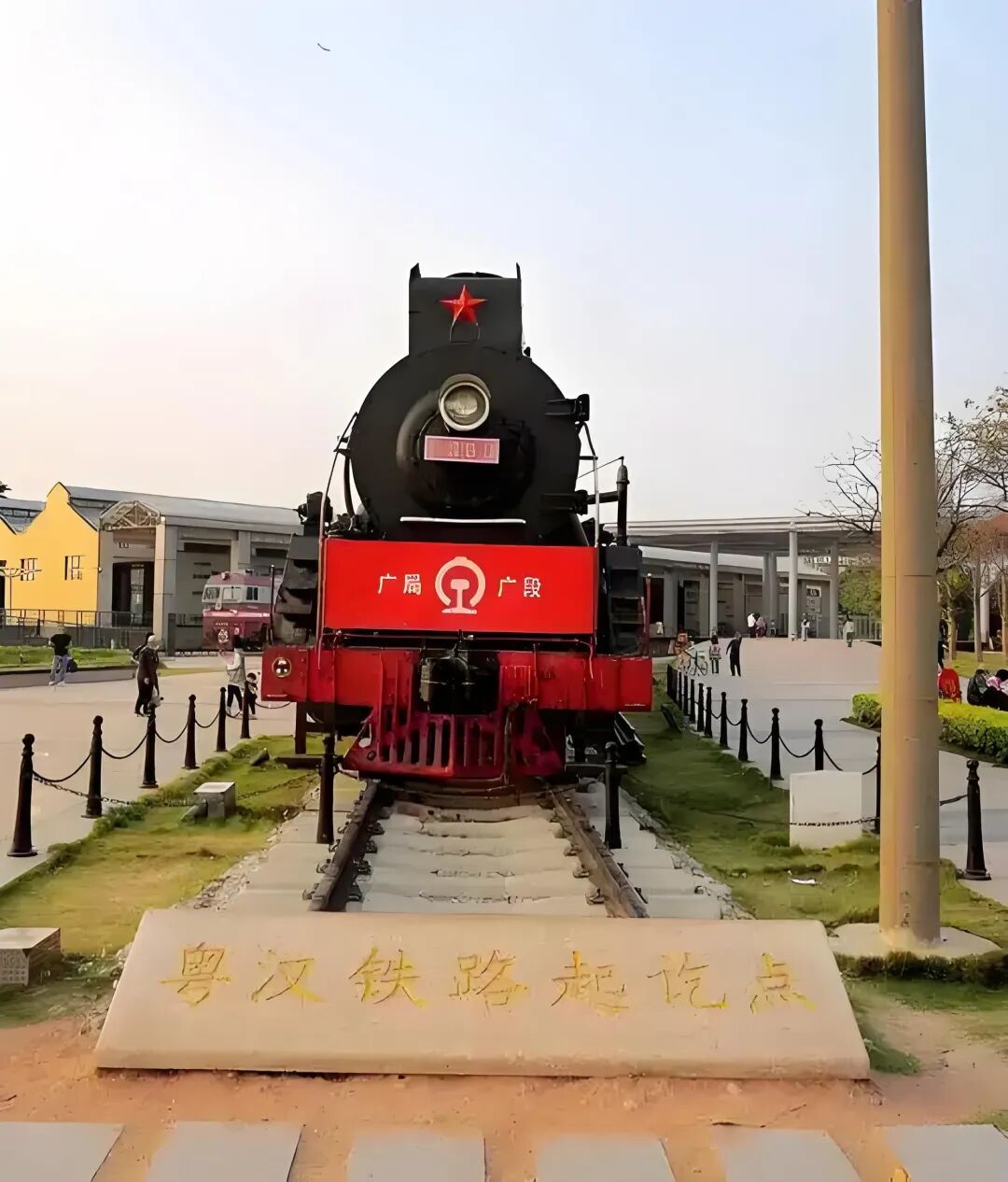 粤汉铁路的修建和通车，导致了“金湘潭”的衰落