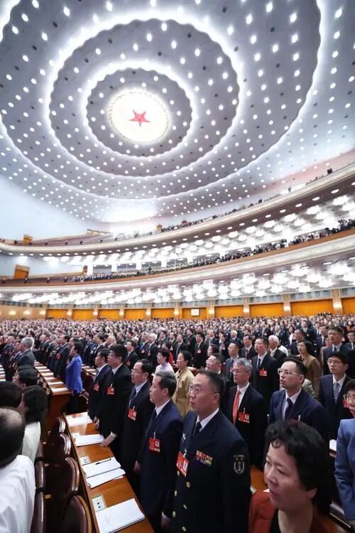 中国人均预期寿命80岁：国泰民安伟大时代