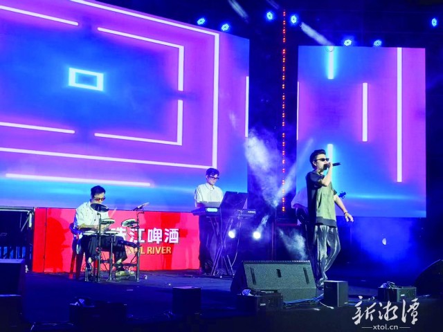 06.jpg